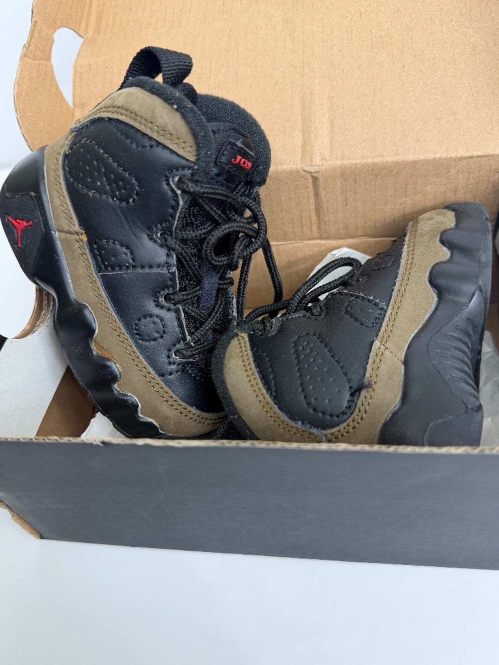 Olive Jordan retro 9 infant